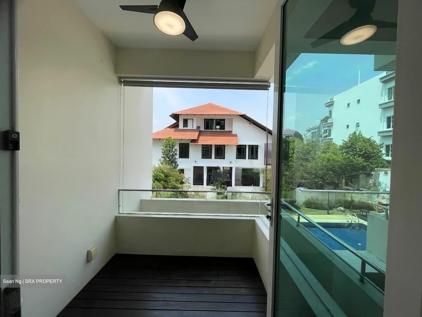 East Signature (D15), Apartment #566225081